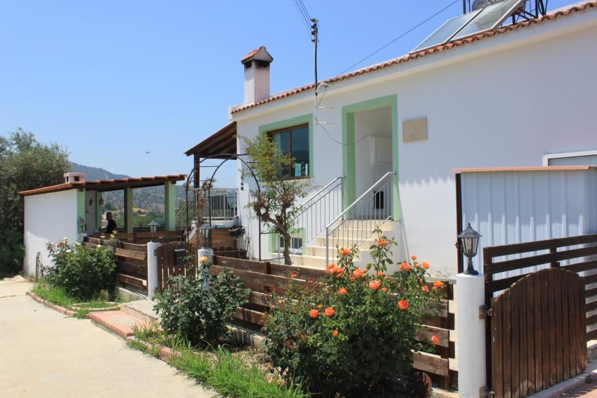 Yiannos House Villa Evrykhou Exterior foto
