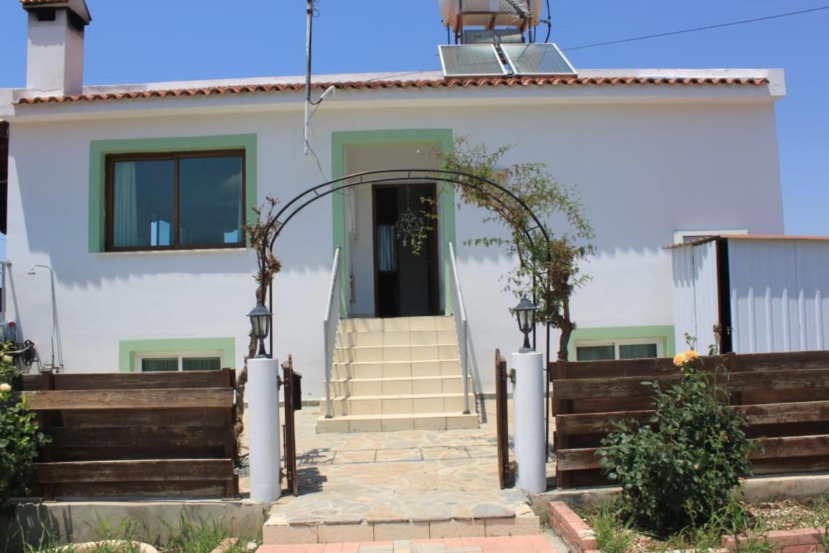 Yiannos House Villa Evrykhou Exterior foto